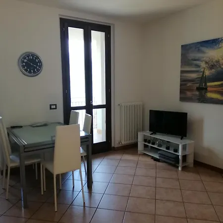 Regina Lake Como Apartman