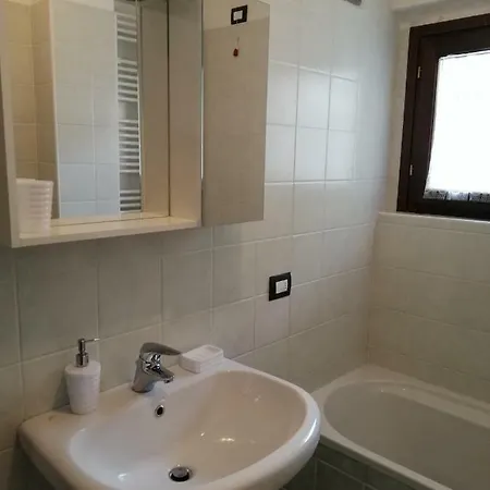 Regina Lake Como Apartman Dorio